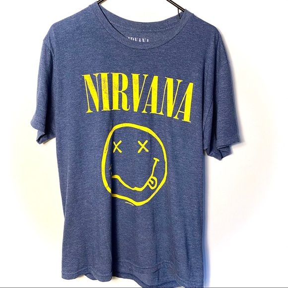 🚨4 Tee Shirt Bundle - Picture 6 of 15